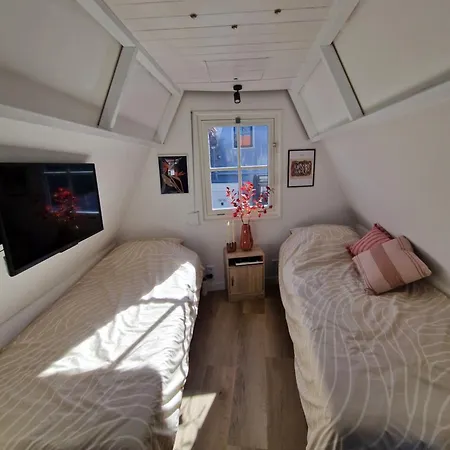 De Punt Apartment *
