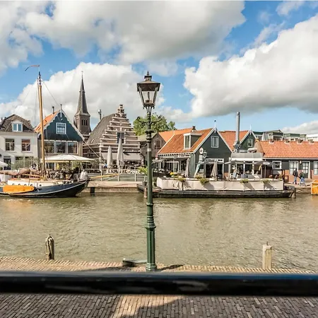 De Punt Apartment