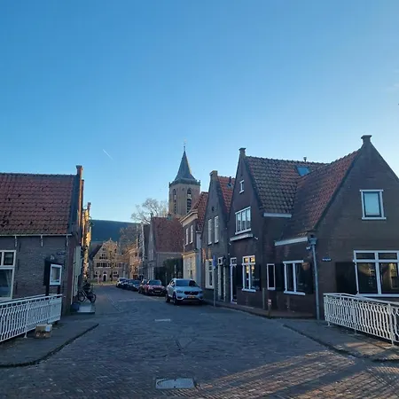 De Punt Apartment *